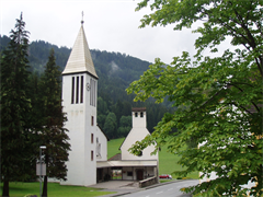 Pfarrkirche Mittewald mit Kapelle zum Hl. Johannes dem Täufer
